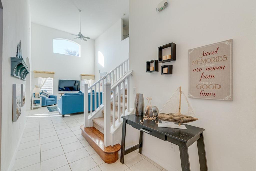 #486-fabulous With A South Facing Pool And With No Rear Neighbors *